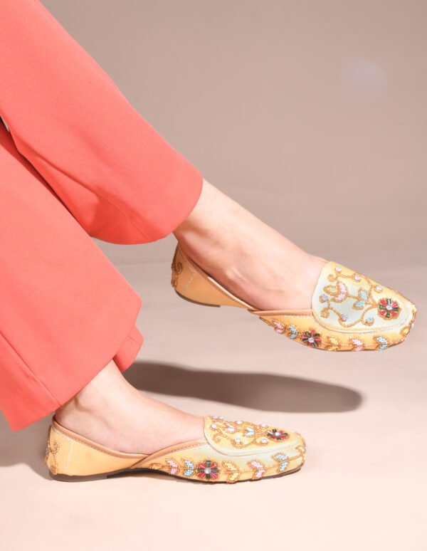 Traditional Juttis for Women